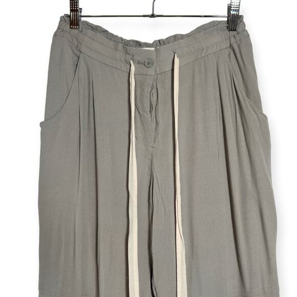 ARITZIA Wilfred Marais Pants SIZE M Gray High Rise Lightweight Pleated Button - Picture 7 of 11
